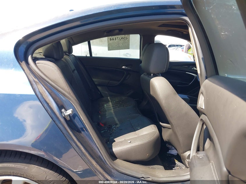 2011 BUICK REGAL auction photo 8