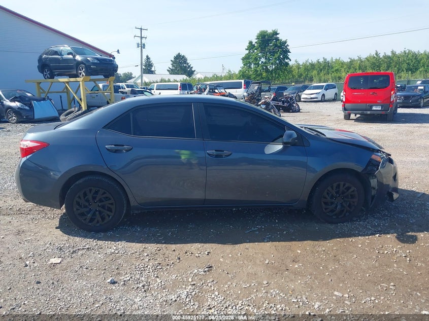 TOYOTA COROLLA - zdjęcie 13