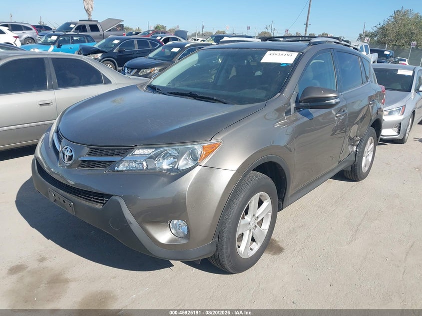 2013 Toyota RAV 4, Left Side, IAAI, VIN JTMRFREV2DD029108 — photo 2