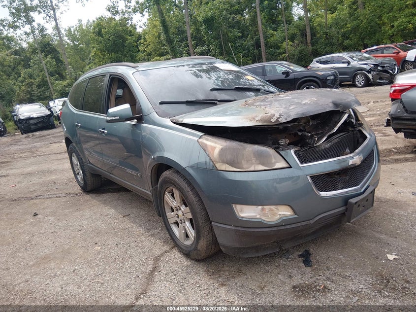 2009 CHEVROLET TRAVERSE auction photo 1