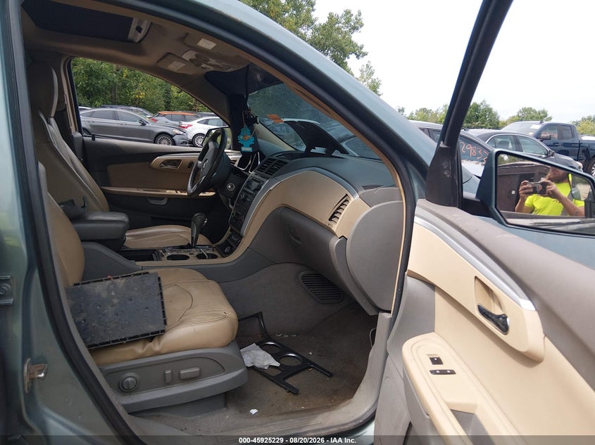 2009 CHEVROLET TRAVERSE auction photo 5