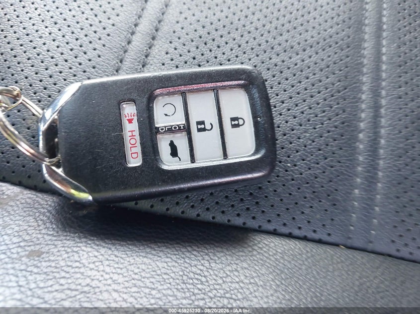 HONDA CR-V 2019 VIN 7FARW2H82KE047017