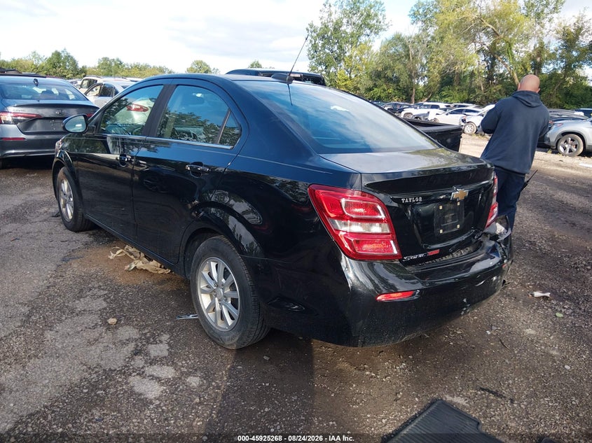 2017 CHEVROLET SONIC auction photo 3