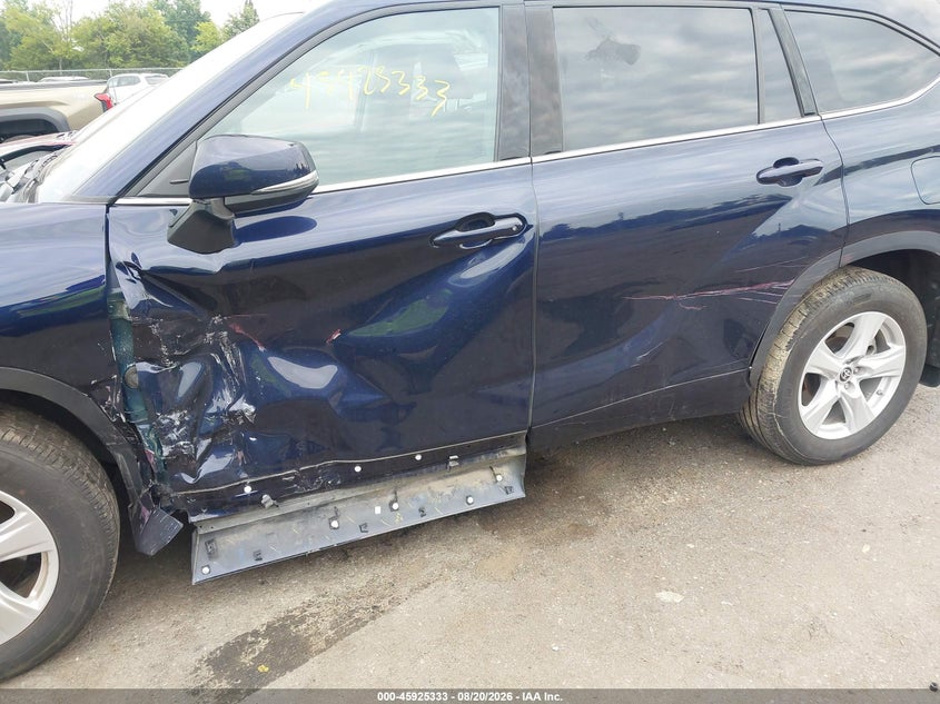 2022 TOYOTA HIGHLANDER auction photo 6