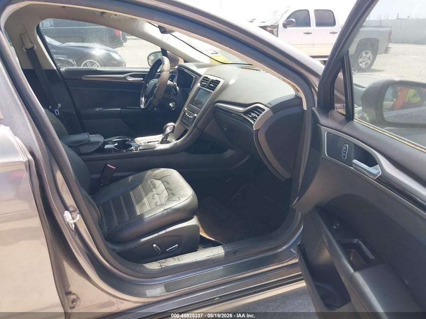 2014 FORD FUSION auction photo 5