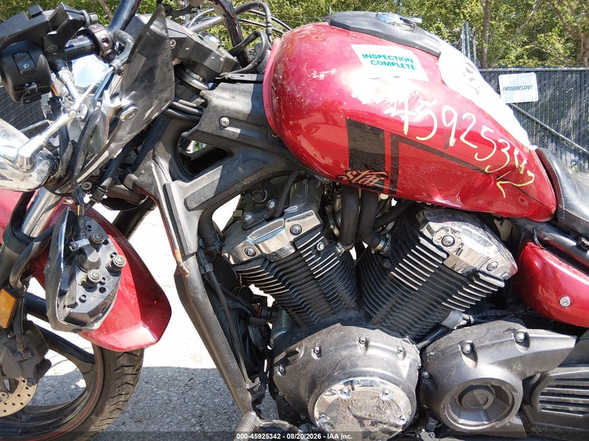 YAMAHA XVS1300 2013