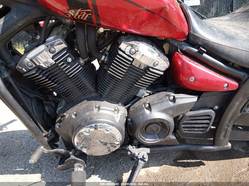YAMAHA XVS1300 2013