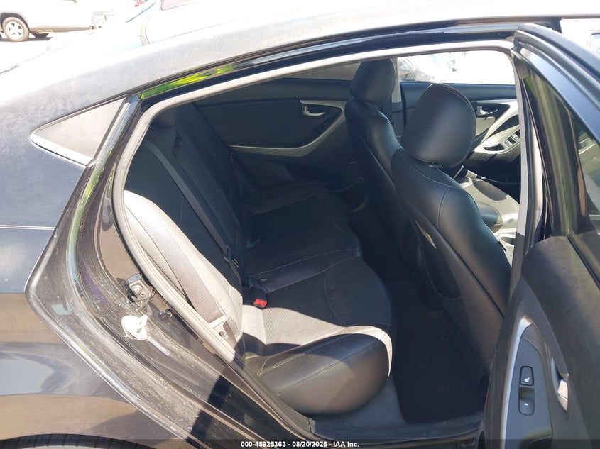 2014 HYUNDAI ELANTRA auction photo 8