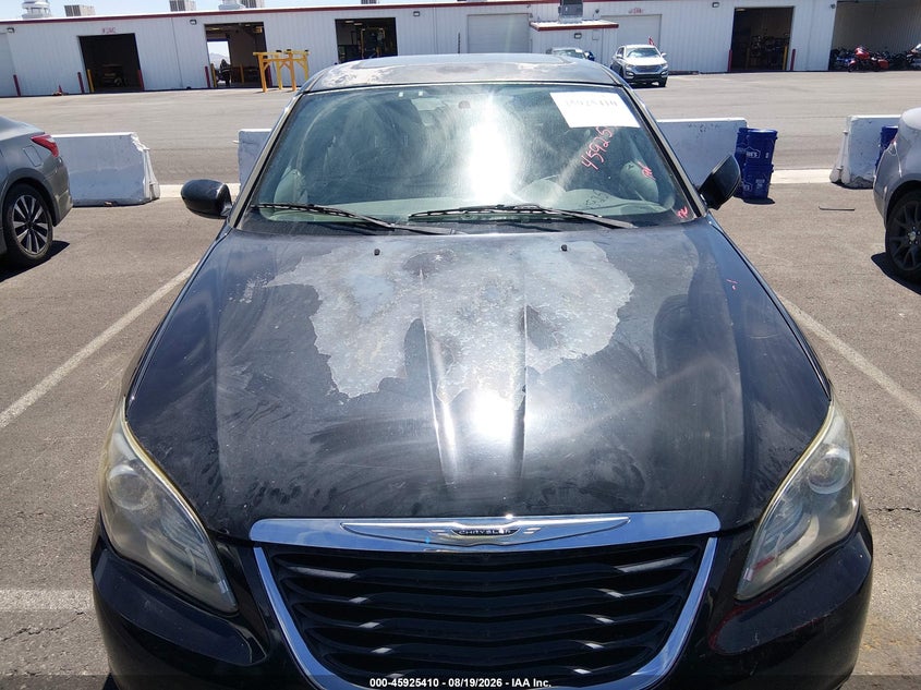2013 CHRYSLER 200 auction photo 6