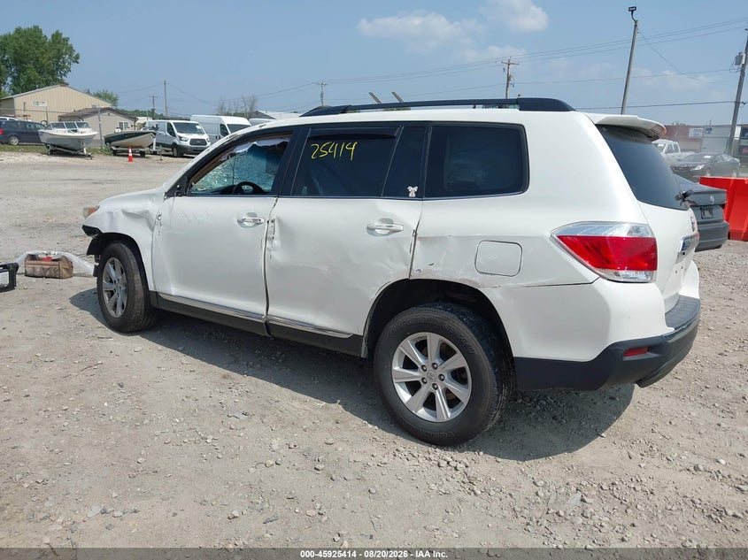 2013 TOYOTA HIGHLANDER auction photo 3