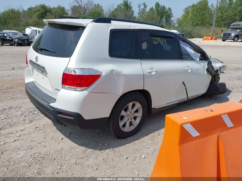 2013 TOYOTA HIGHLANDER auction photo 4