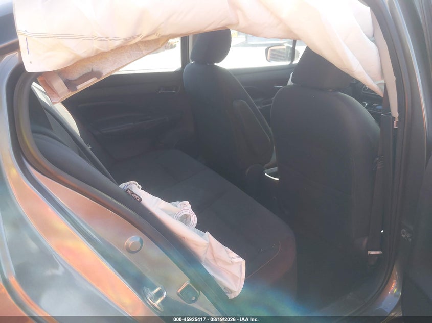 2020 NISSAN VERSA auction photo 8