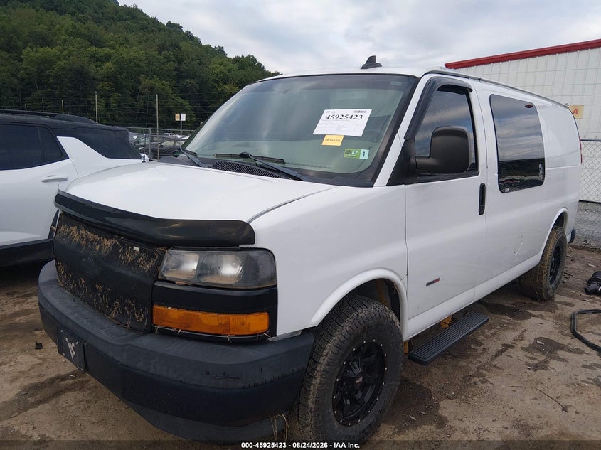 2018 Chevrolet Express, Flood, IAAI, VIN 1GCWGAF18J1333697 — photo 2