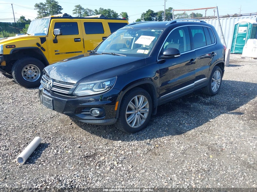 2016 VOLKSWAGEN TIGUAN auction photo 2