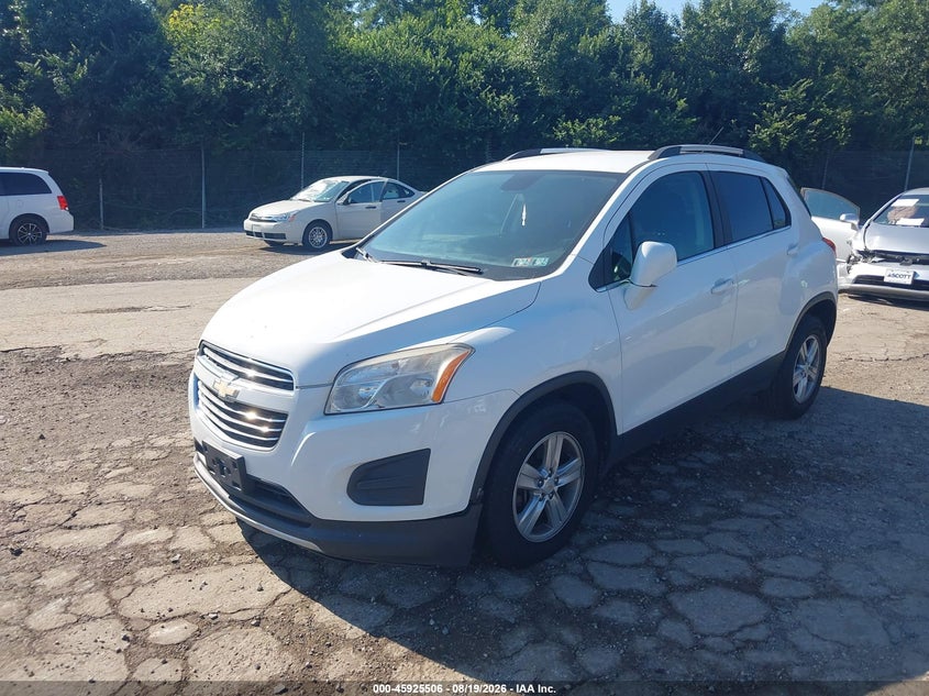 2015 CHEVROLET TRAX auction photo 2