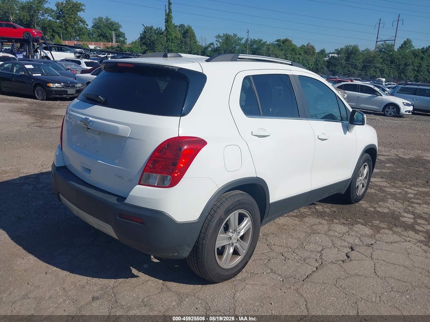 2015 CHEVROLET TRAX auction photo 4