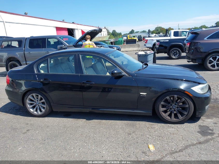2011 BMW 328I XDRIVE · Фото 13
