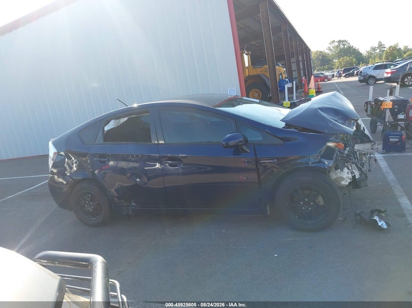 TOYOTA PRIUS - zdjęcie 12