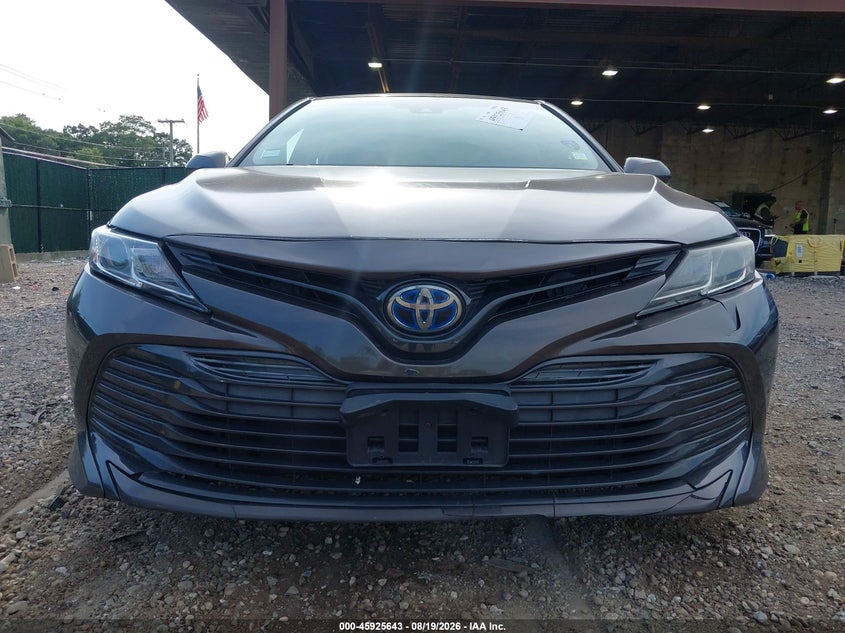 TOYOTA CAMRY HYBRID 2018 VIN 4T1B31HK3JU500378