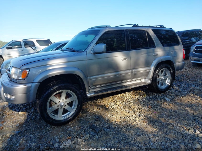 2000 Toyota 4Runner, Normal Wear & Tear, IAAI, VIN JT3GN87R4Y0141561 — photo 2