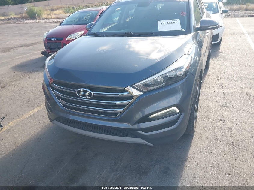 2017 HYUNDAI TUCSON auction photo 6
