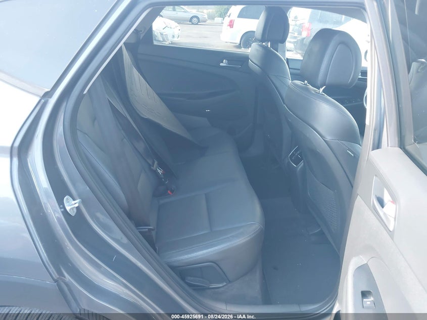 2017 HYUNDAI TUCSON auction photo 8