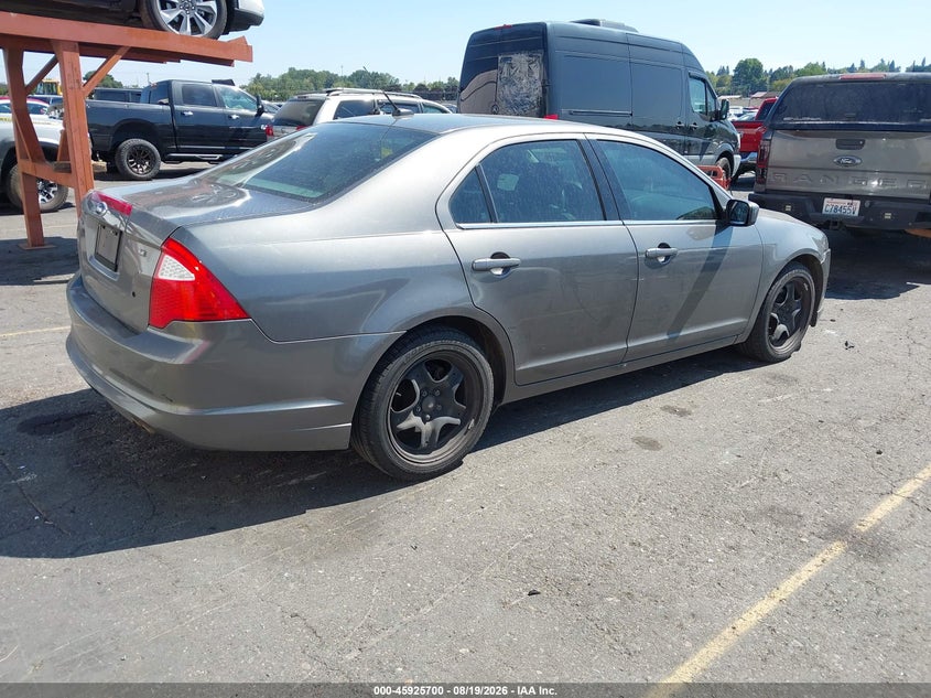 2011 FORD FUSION auction photo 4