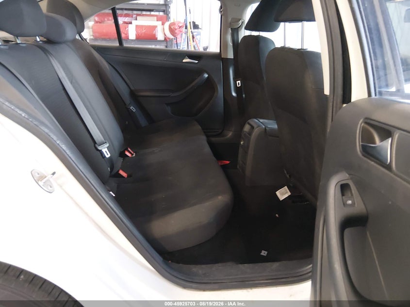 2015 VOLKSWAGEN JETTA auction photo 8