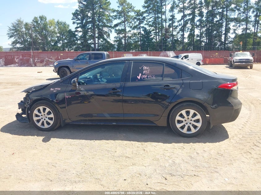 TOYOTA COROLLA - zdjęcie 15