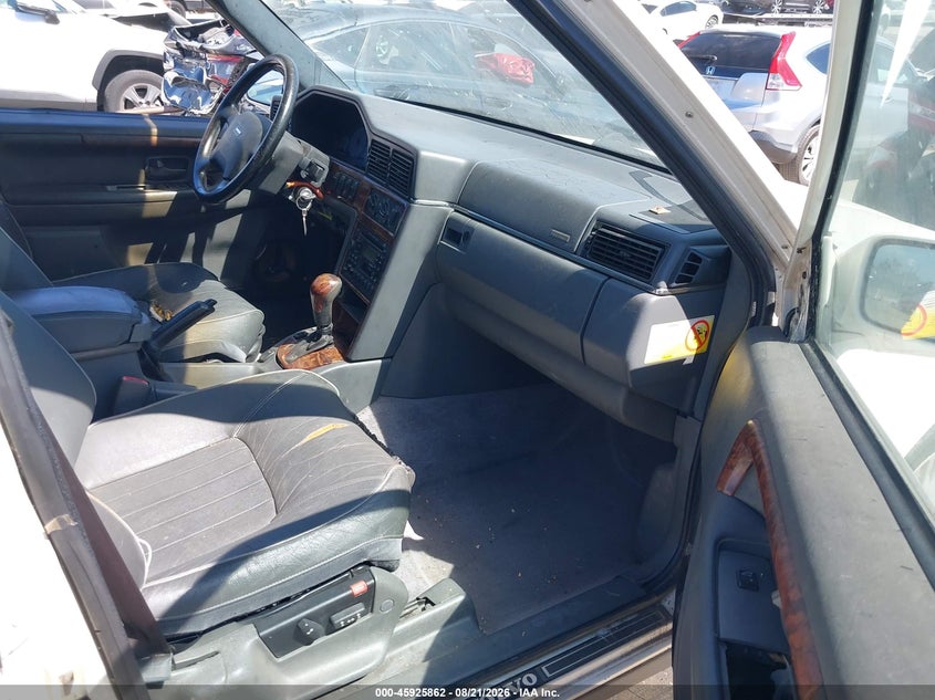 VOLVO S90 1998 VIN YV1KS9609W1130290