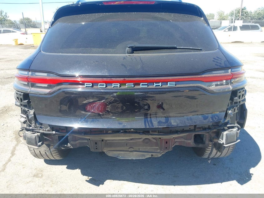 2019 PORSCHE MACAN auction photo 6