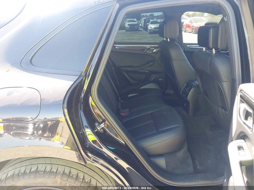 2019 PORSCHE MACAN auction photo 8