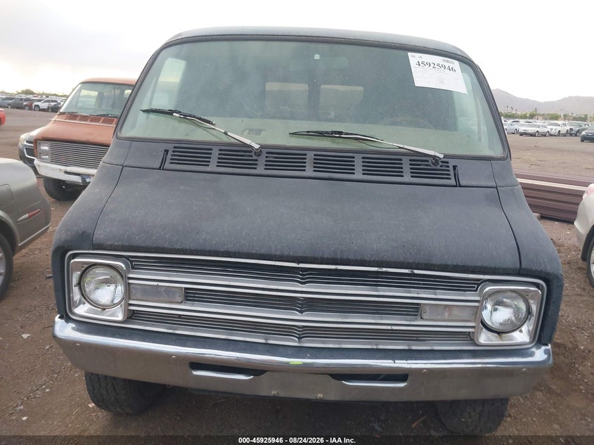 1977 DODGE VAN (TRADESMAN 100) auction photo 6