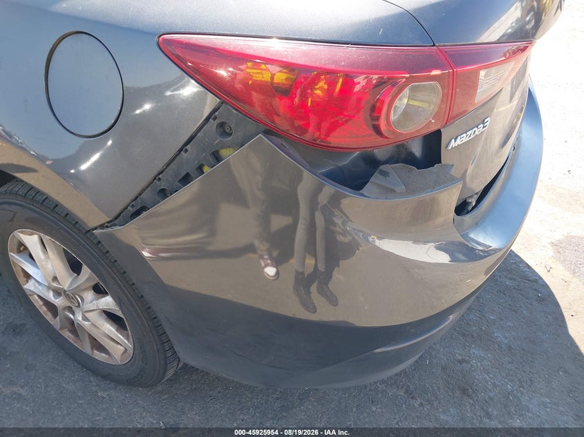 2016 MAZDA MAZDA3 I SPORT · Photo 6