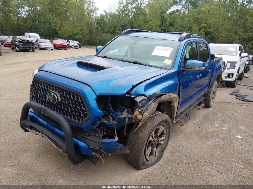 2018 TOYOTA TACOMA auction photo 2