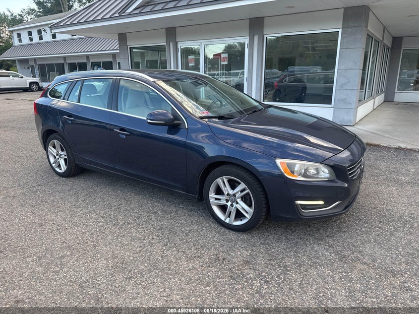 2015 VOLVO V60 auction photo 1
