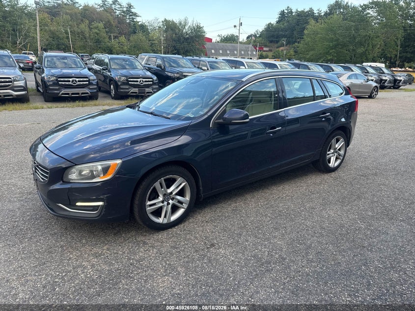 2015 VOLVO V60 auction photo 2