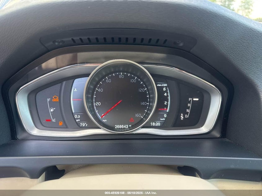 2015 VOLVO V60 auction photo 7