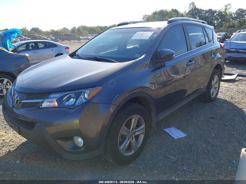 2015 Toyota RAV 4, Rear, IAAI, VIN 2T3WFREVXFW187804 — photo 2
