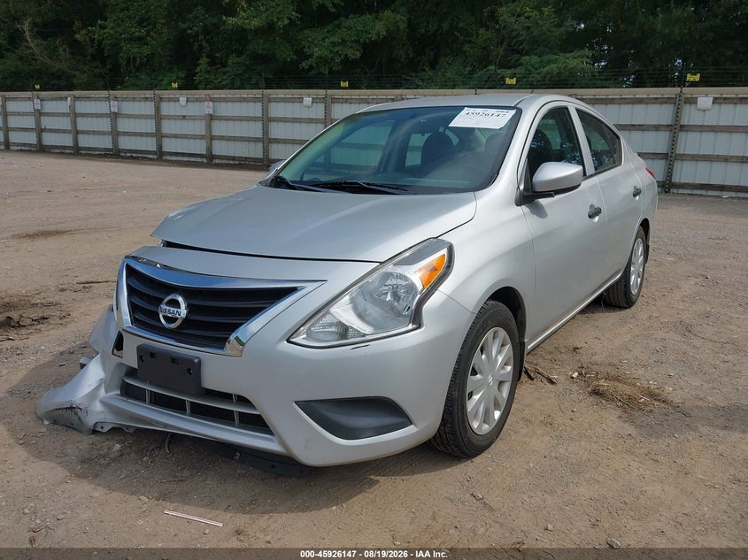 2017 NISSAN VERSA auction photo 2