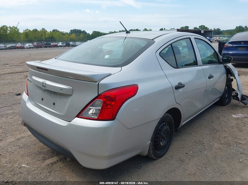 2017 NISSAN VERSA auction photo 4