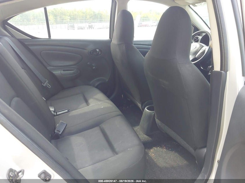 2017 NISSAN VERSA auction photo 8