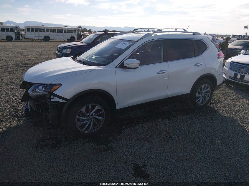 2015 Nissan Rogue, Удар спереду, IAAI, VIN 5N1AT2MV7FC827509 — фото 2