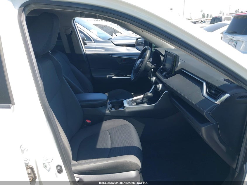 2020 TOYOTA RAV4 auction photo 5