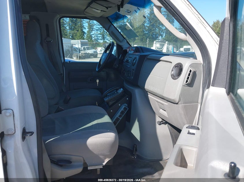 2011 FORD E-350 SUPER DUTY — zdjęcie 5