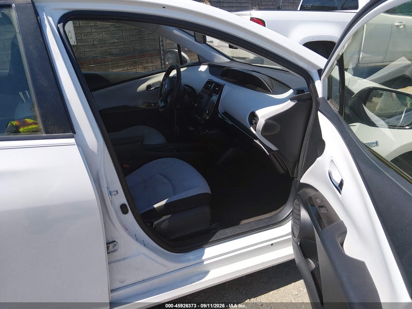 2022 TOYOTA PRIUS auction photo 5