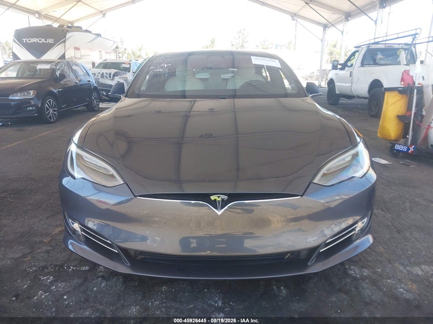 TESLA MODEL S - zdjęcie 10