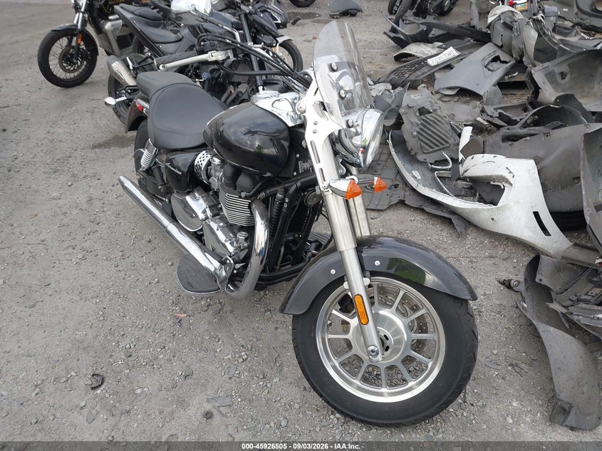 2015 Triumph Motorcycle America