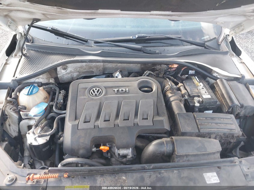 2012 VOLKSWAGEN PASSAT SEDAN 2.0L I-4 DI, DOHC, TURBO, 140HP