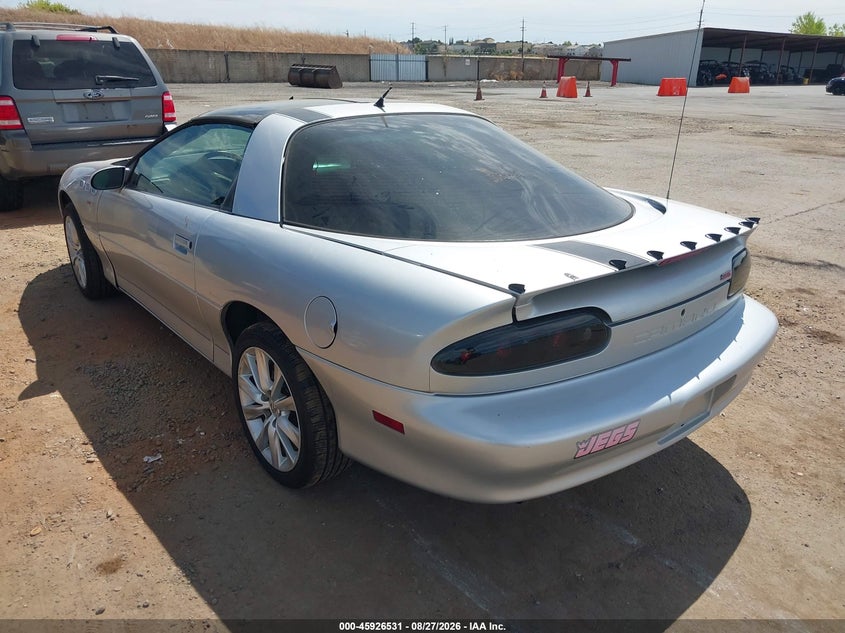 2002 CHEVROLET CAMARO auction photo 3